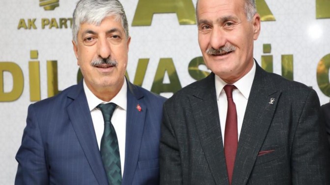 CHP’li aday adayı AK Parti’ye katıldı CHP’li aday adayı AK Parti’ye katıldı