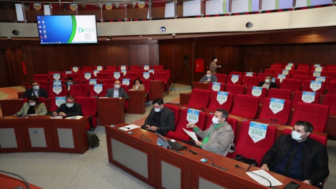 İzmit Belediyesi ve İSPARK İzmit’te otopark sorununu görüştü