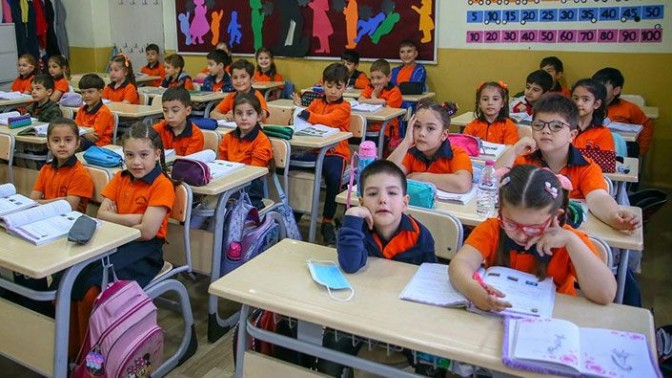 Kocaeli’de 509 bin öğrenci ders başı yaptı Kocaeli’de 509 bin öğrenci ders başı yaptı