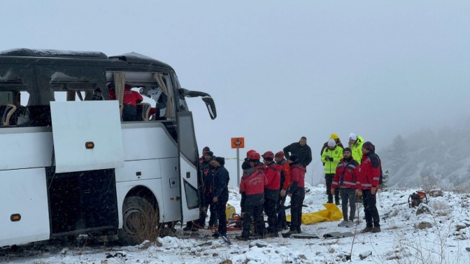 Korkunç kazada ölenlerin kimlikleri belli oldu!