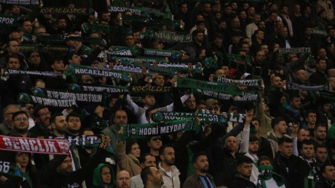 Sakaryaspor maçında Kocaelispor taraftarına yasak geldi!