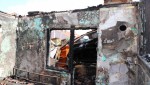 Evleri yanan aileler Barınma Merkezi’ne yerleştirildi